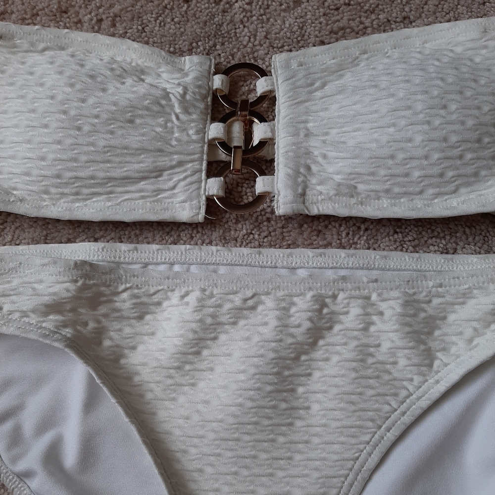 🎉3X HOST PICK🎉MICHAEL KORS Bikinis 👙 - Picture 7 of 10